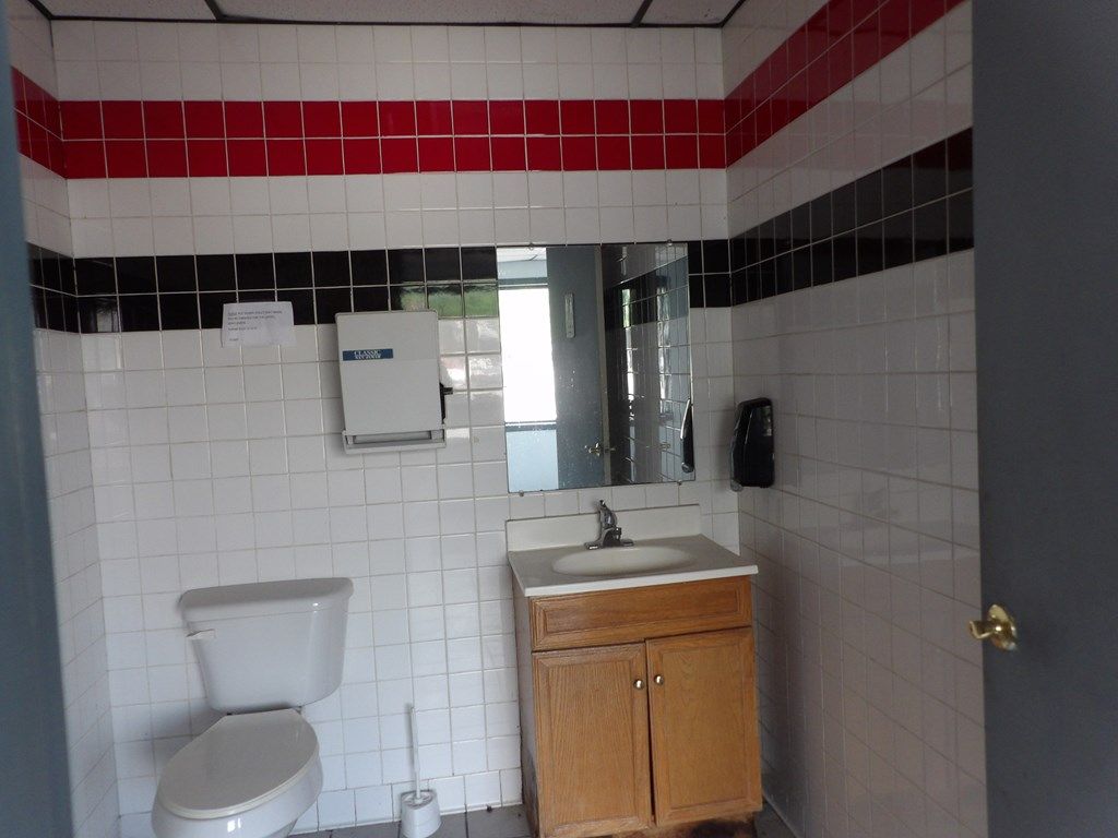1293 Stafford Dr, Princeton, WV 24740